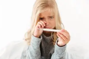 Режутся зубы: чем помочь ребенку