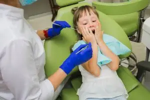 Счастливая улыбка ребенка после лечения зубов – лучшая награда для стоматолога.